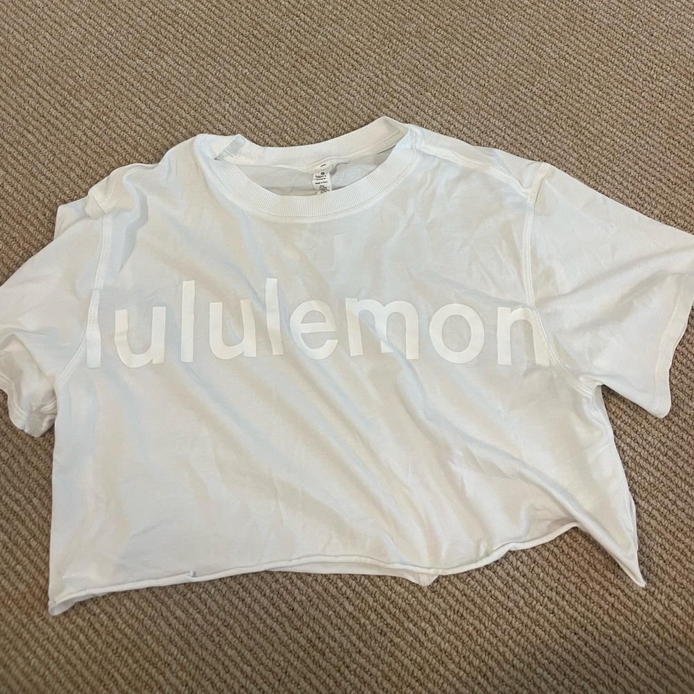 lululemon all yours logo tee shirt